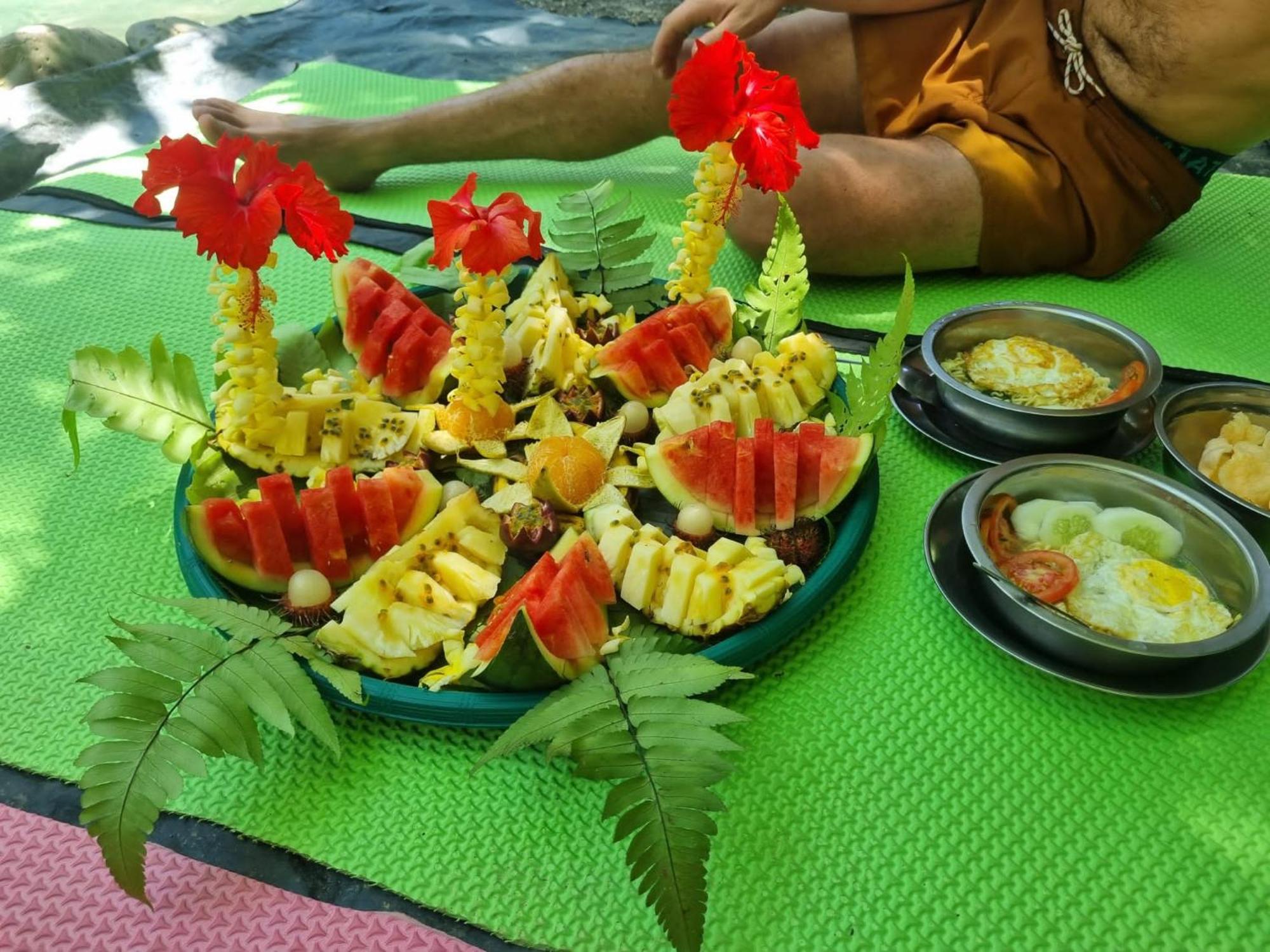 Lucky Bamboo'Bungalows-Resto And Orangutan Jungle Trekking Tours Bukit Lawang Exterior foto